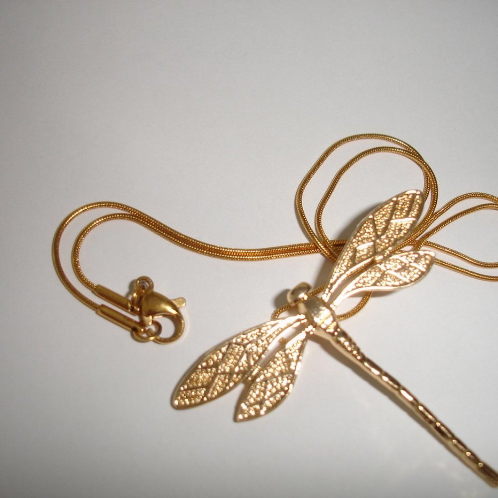 Gold Dragonfly Necklace 18 inch 22K gold plated - Picture 6 of 10